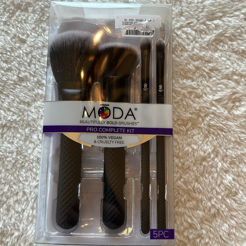 Nwt. Moda 5 pc set - Picture 4 of 6